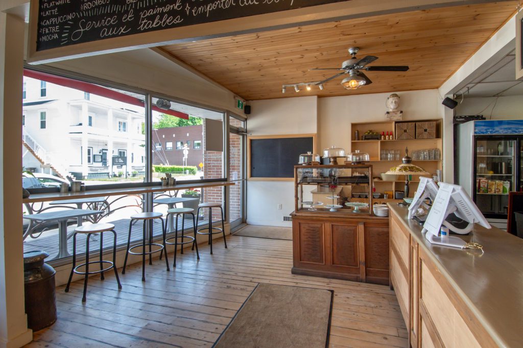 Business – 9, Rue Principale N., Sutton