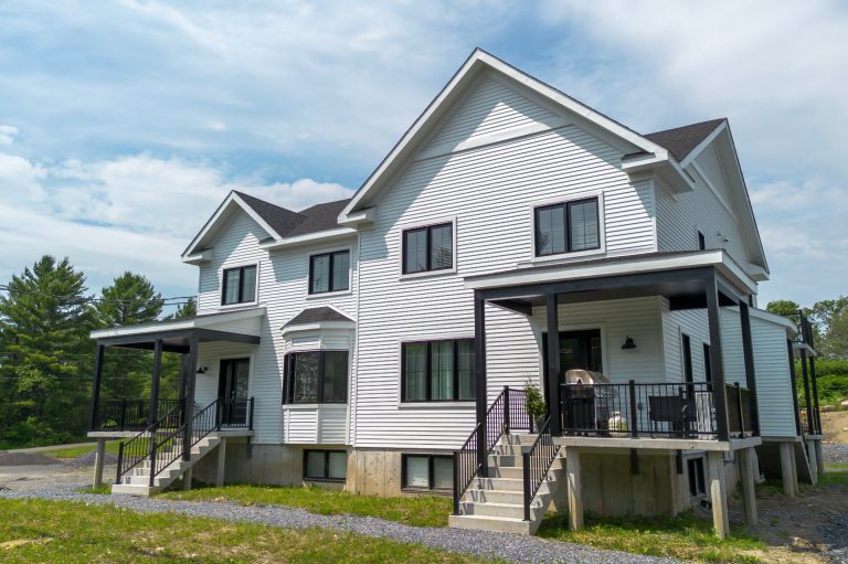 Condominium – 25, Ch. Dyer, app. 4, Sutton