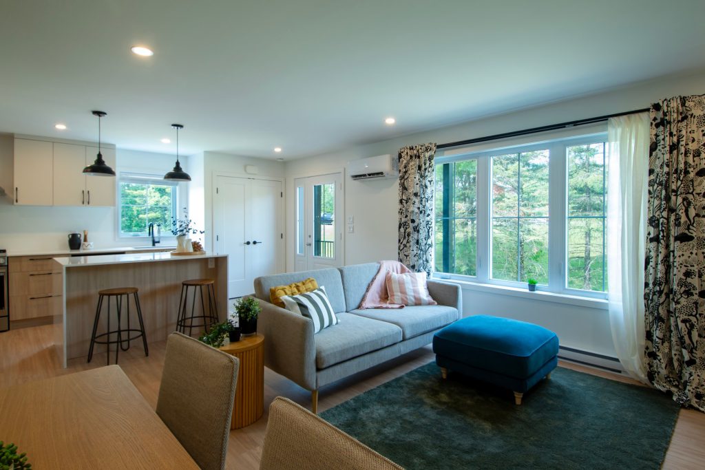 Condominium – 25, Ch. Dyer, app. 4, Sutton