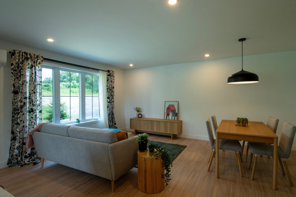 Condominium – 25, Ch. Dyer, app. 4, Sutton