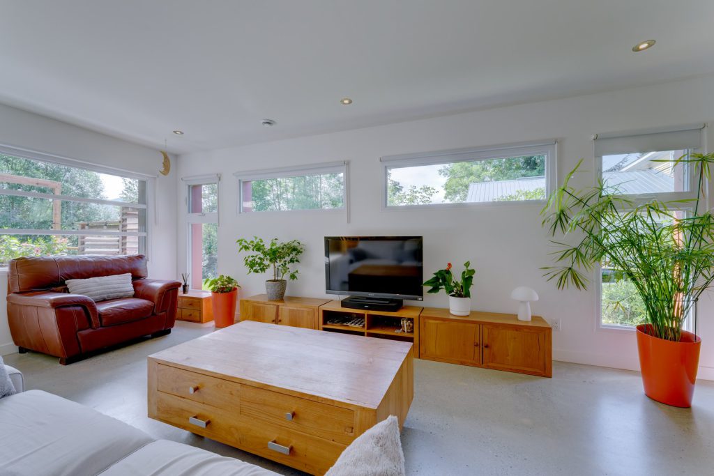 Single Family Residence – 83, Rue Western, Sutton